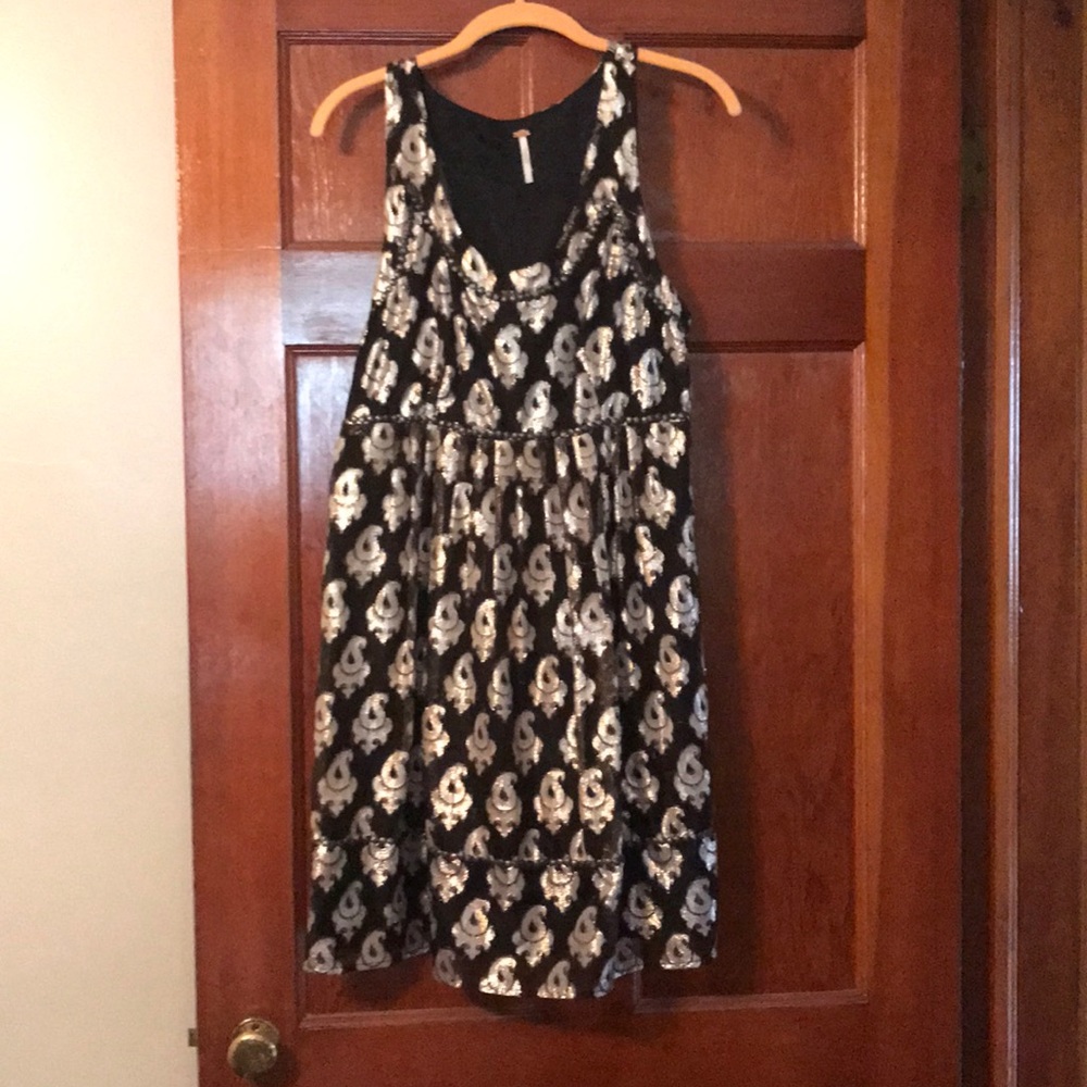 Knee length dress